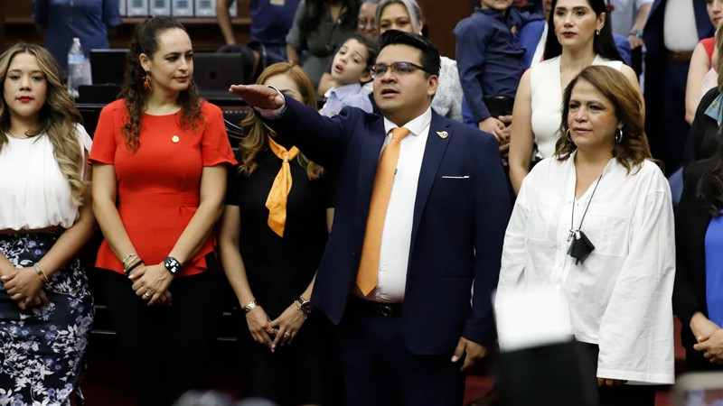 Toño Carreño rinde protesta como diputado de la LXXVI Legislatura 