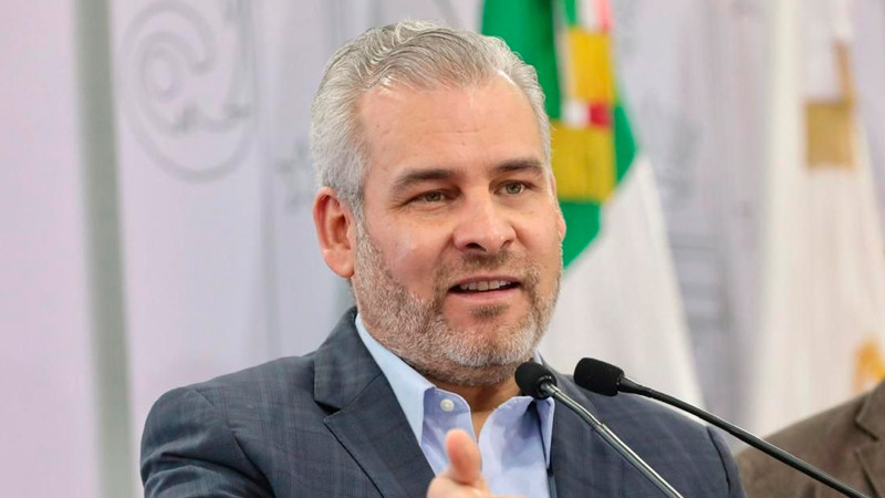Rechaza Bedolla impuesto del 3.5 % a remesas enviadas desde EUA 