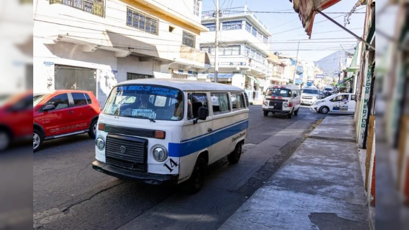 Secuestro de dos choferes paraliza ruta del transporte en Zitácuaro, Michoacán: Los desaparecieron con todo y sus unidades; un checador, también ilocalizable 