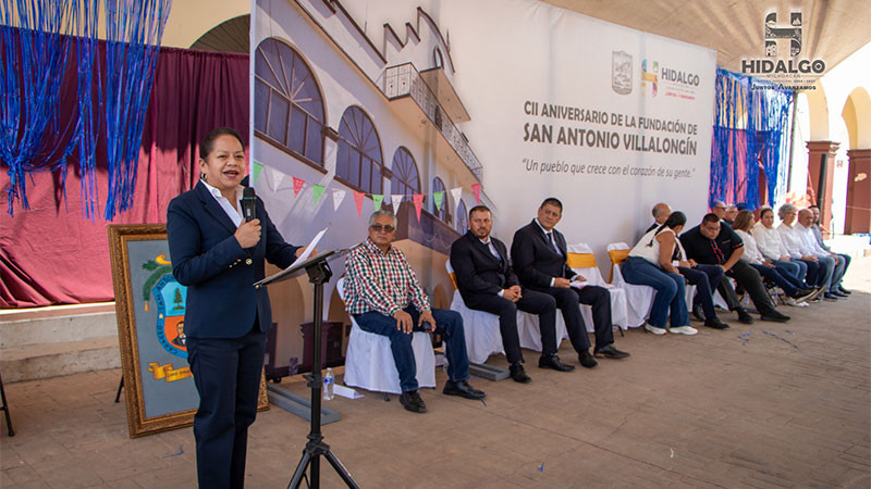 Encabeza Jeovana Alcántar, el acto y desfile conmemorativo del CII Aniversario de la elevación a Tenencia de San Antonio Villalongín 