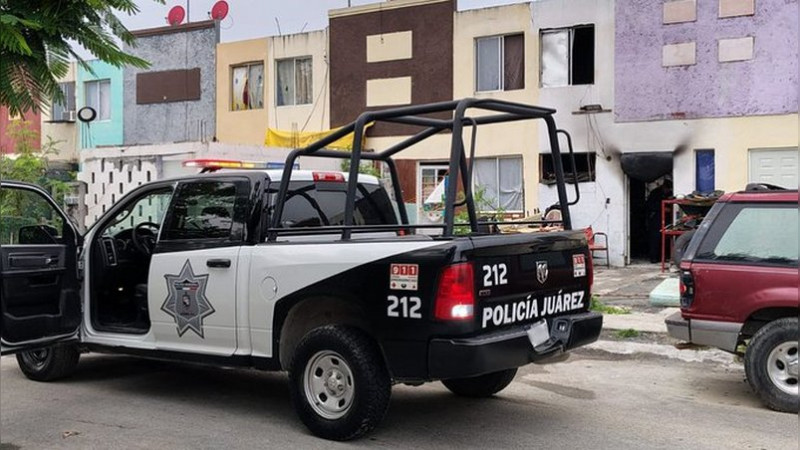Prenden en fuego casa y privan de la vida a hombre en Juárez, Nuevo León 