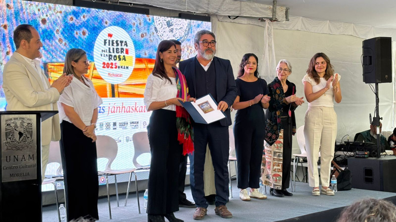 Arranca la XII Fiesta del Libro y la Rosa de la UNAM 