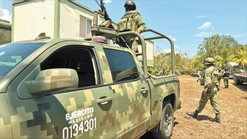 En operativo para dar con asesinos de 2 policías, soldados abaten a un hombre en emboscada en Tangamandapio, Michoacán 