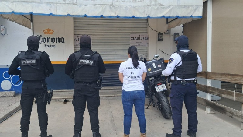 Vecinos de Mompaní pueden estar tranquilos, no se otorgarán licencias de alcohol a negocios irregulares: Carlos Alcaraz 