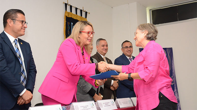 Con programas de alta calidad y proyectos que trascienden fronteras, IIQB celebra 49 aniversario: Yarabí Ávila 