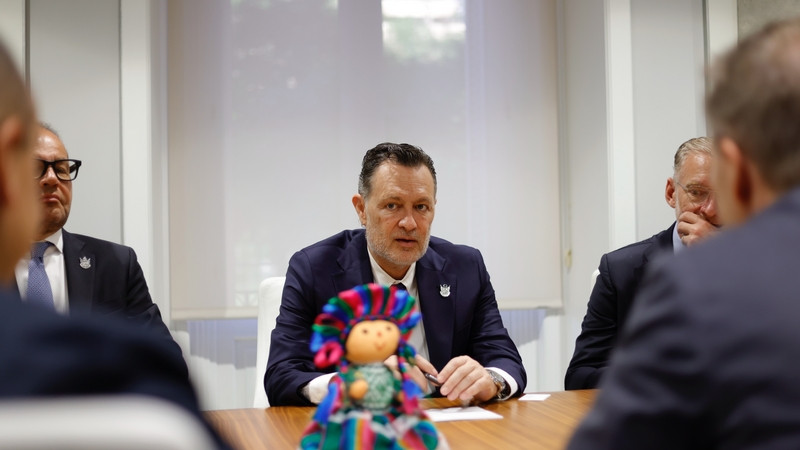 Suma Mauricio Kuri inversiones y alianzas estratégicas con empresas españolas 