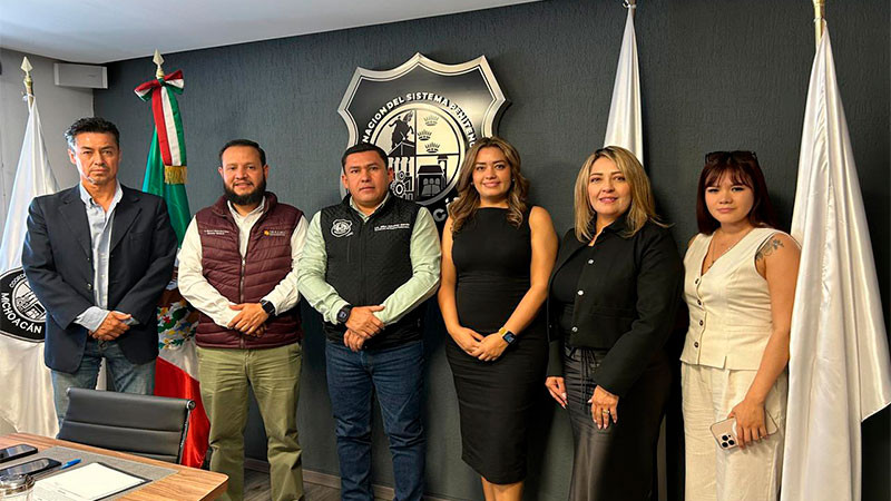 Directores y subdirectores de penales de Michoacán obtienen certificación laboral 