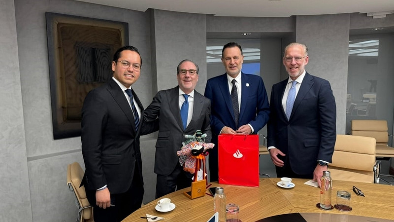 Banco Santander y Querétaro consolidan su compromiso con la innovación, el talento y la expansión global 