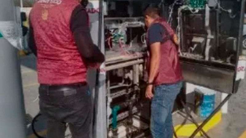 Investiga la FGR a dos gasolinera de Pátzcuaro, Michoacán por despachar litros a “medias” 