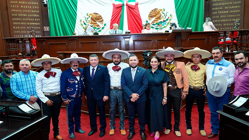 Impulsa Reyes Galindo iniciativa para considerar Patrimonio Cultural de Michoacán a la charrería y a las cabalgatas 