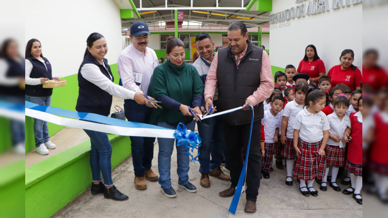 Inaugura alcaldesa de Quiroga aulas y refrenda compromiso con fortalecimiento del sector educativo 