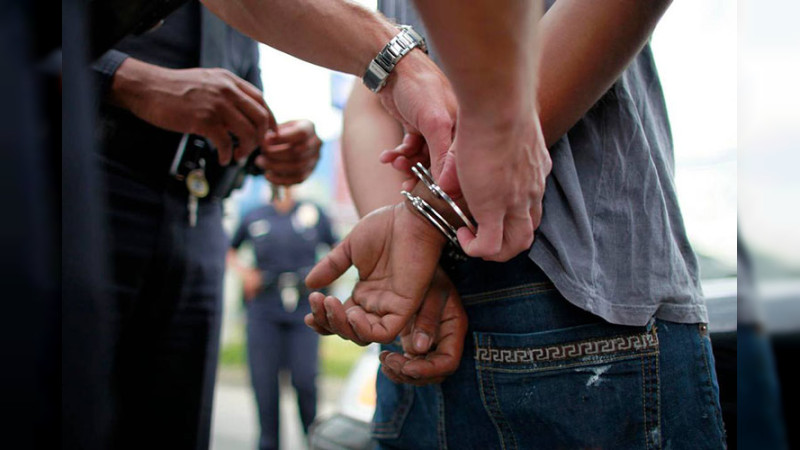 Capturan a cinco integrantes de célula armada en Apatzingán, Michoacán: Uno tenía 16 años; llegaron de Jalisco e Hidalgo a dar su vida por el crimen 