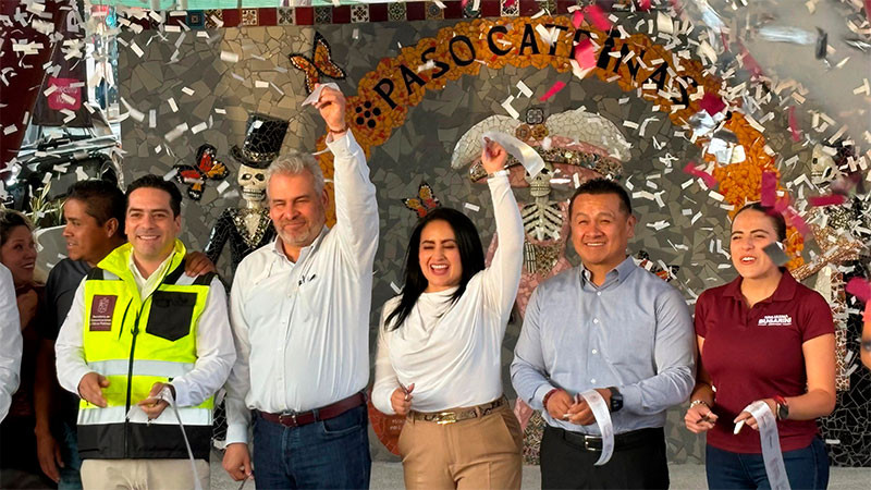 Entrega Bedolla el Paso Catrinas, obra que integra Villas del Pedregal con la ciudad de Morelia 
