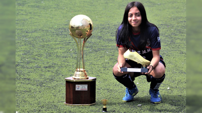Alisson Rodríguez, campeona de goleo en la categoría menor del Torneo de Liga Antorcha 