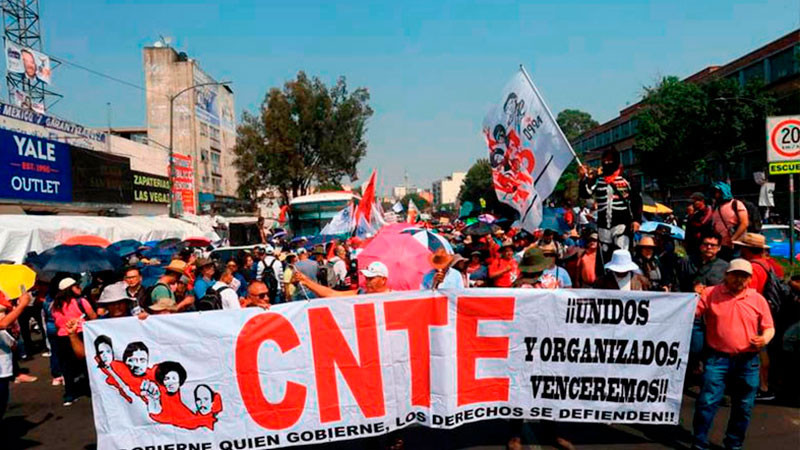 CNTE-Oaxaca acepta 800 mdp; retirará plantón 