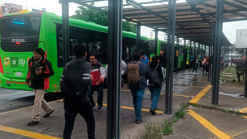 Por lluvias se mantiene cerrada Línea A del Metro 