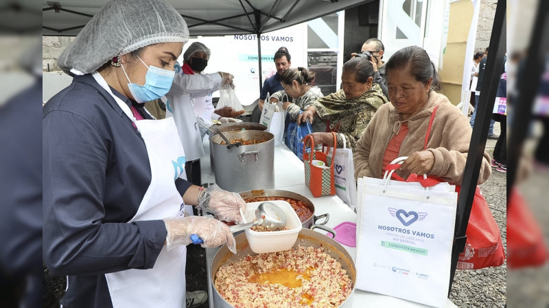 Llegan los Comedores Móviles del SEDIF a Huimilpan, Querétaro 