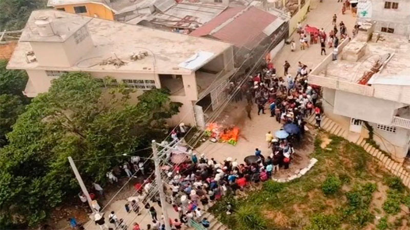 Prenden fuego a oficinas del OPLE en Mecatlán, Veracruz; hay inconformidad en el resultado electoral 