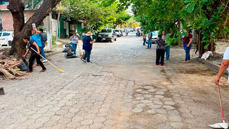 Realiza Ayuntamiento de Lázaro Cárdenas campaña de Limpieza y Desazolve de Alcantarillas 