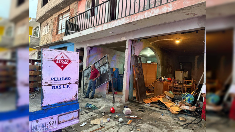 Explosión de cilindro de gas en Zitácuaro, Michoacán, deja a un hombre con quemaduras de consideración 