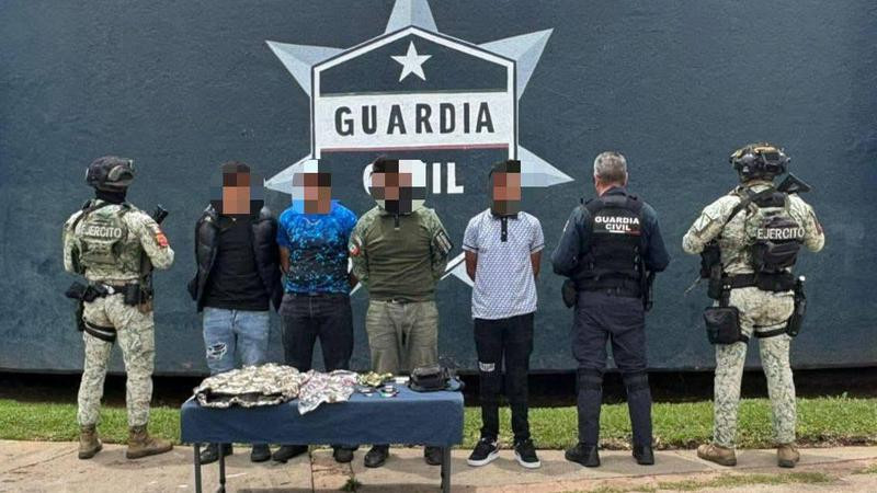 Morelia, Michoacán: Los detienen por alterar el orden público, traían equipo táctico y uniformes militares 