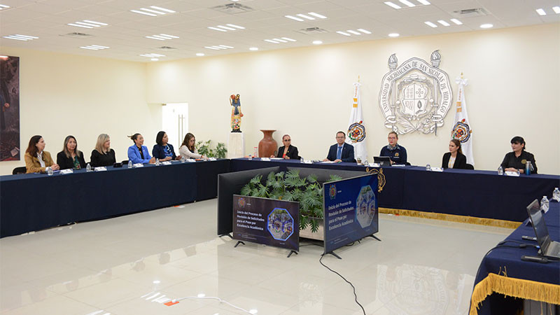 Histórico reconocimiento al esfuerzo y dedicación de estudiantes de la UMSNH con aplicación de Pase por Excelencia Académica 