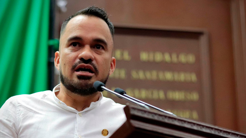 Exhorta Hugo Rangel garantizar acceso universal al agua potable en escuelas 