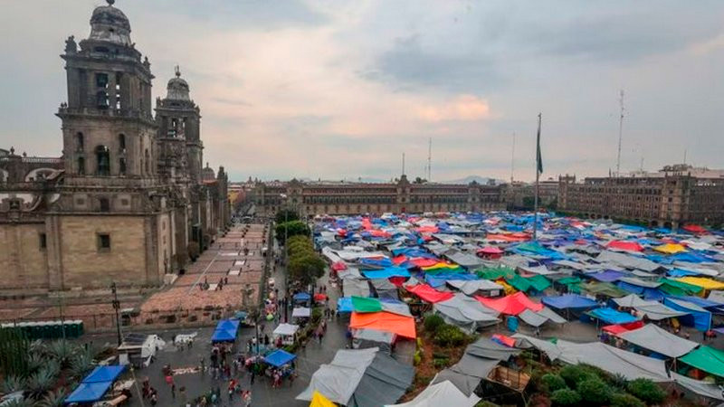 CNTE evalúa levantar el plantón en el Zócalo 