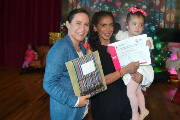 Se presenta con éxito gala de “El Cascanueces” - Foto 2 