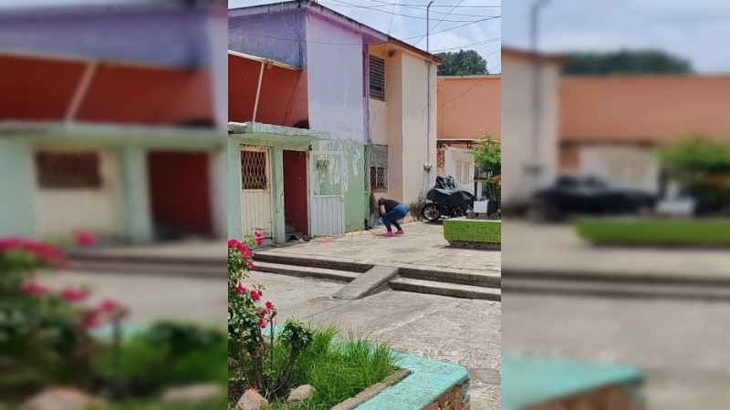 A punta de balazos revientan casa y se llevan a panadero, en plena ciudad de Zitácuaro, Michoacán 