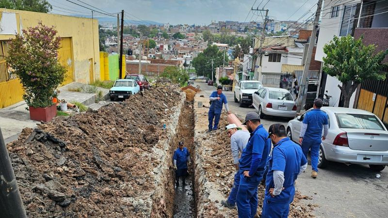 Ooapas supervisa rehabilitación de red sanitaria en la colonia Isaac Arriaga de Morelia, Michoacán 