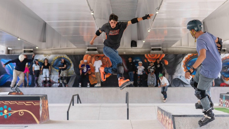 Bajopuente del Paso Catrinas da vida a la cultura urbana con su skatepark 