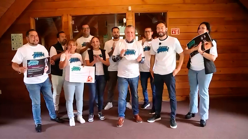 La organización integrada por ciudadanos de Morelia designó a Luis Navarro como Padrino Emprendedor del programa “Haciendo Barrio” 