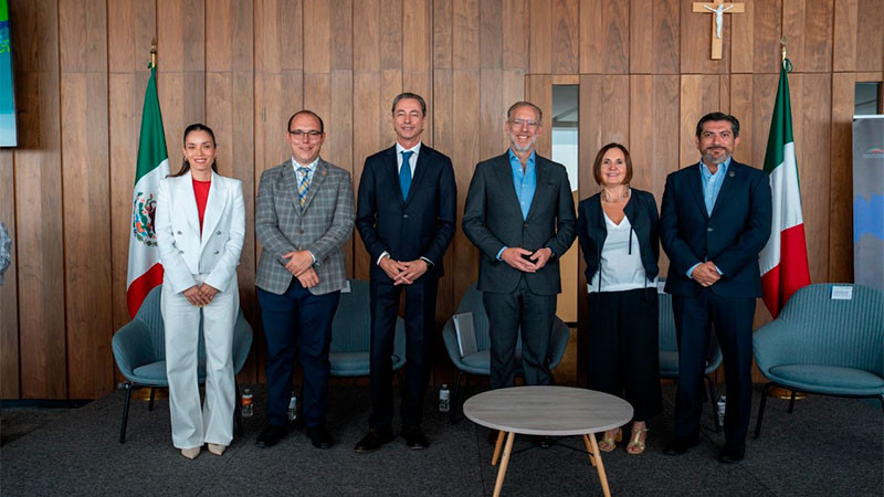 Realizan foro “La transición hacia una economía sostenible: proyectos ESG” en la Universidad Anáhuac Querétaro 