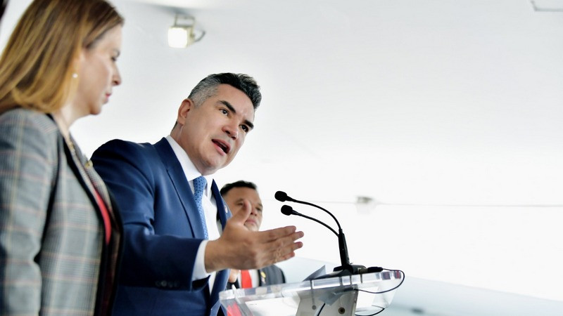 Torpeza e incapacidad del gobierno de Morena para generar diálogo provocó crisis con EU: Alejandro Moreno 