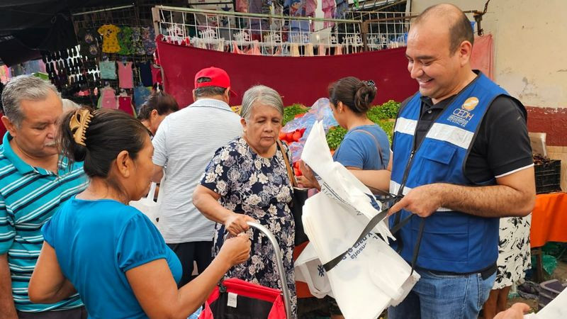 Estrecha la CEDH su cercanía con la población michoacana 
