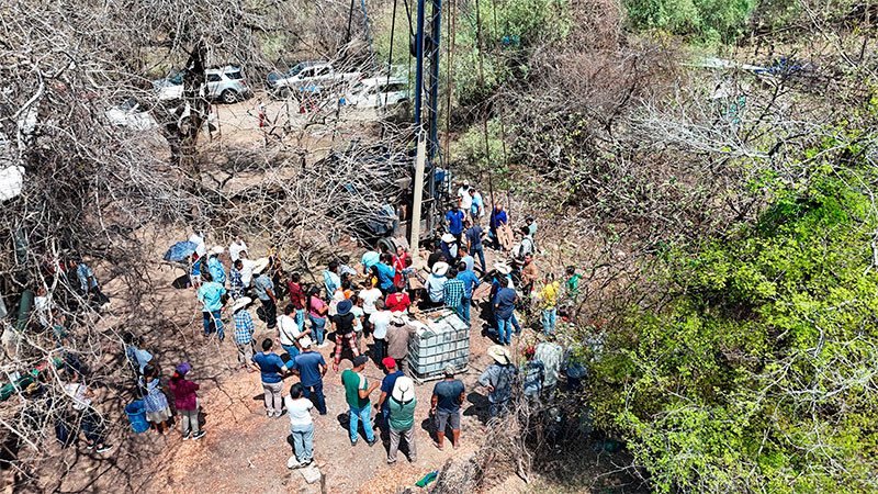 Beneficia Ayuntamiento de Huetamo a la comunidad de Santa Rita con un pozo profundo 