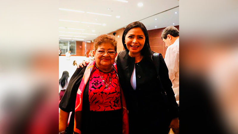 Araceli Saucedo Reyes sostiene encuentro con Ernestina Godoy 