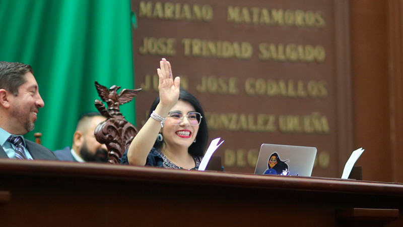 Propone Vanhe Caratachea reforma para extender pensión alimenticia hasta la obtención de título y cédula profesional 