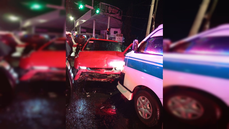 Lluvia torrencial deja múltiples afectaciones y personas lesionadas en Zitácuaro, Michoacán  