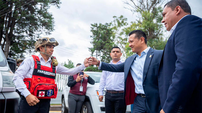 Entrega Torres Piña vehículos y equipo especializado al Sistema Penitenciario 