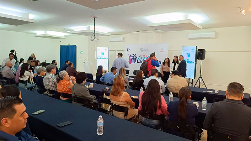 Realizan foros para analizar Ley para la Familia en Michoacán 
