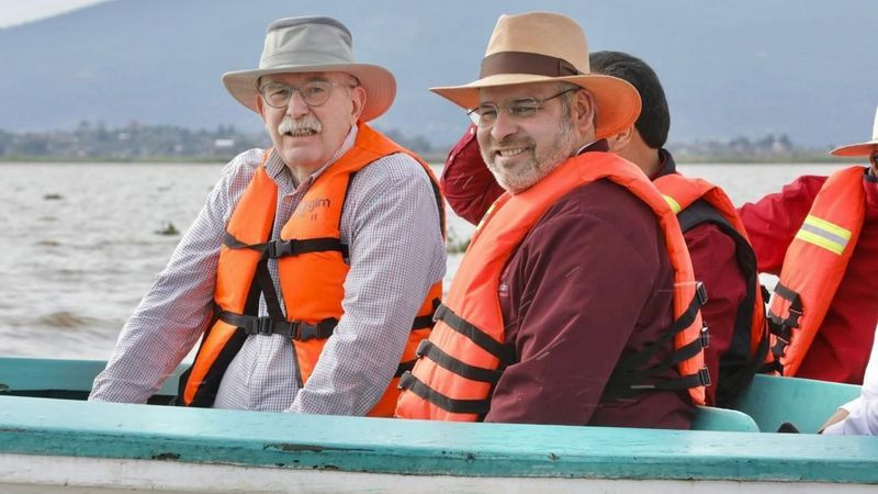 Recuperadas en un año 334 hectáreas de superficie del lago de Pátzcuaro: Bedolla 