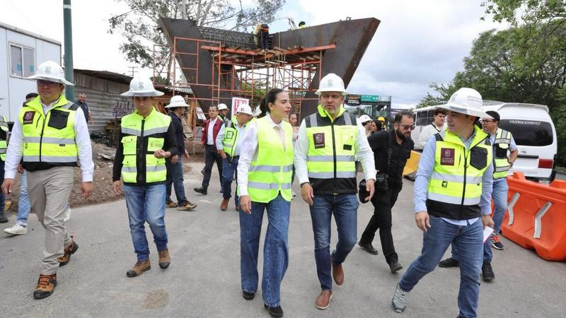 Supervisa Bedolla construcción del distribuidor vial Eréndira; registra 27 % de avance 