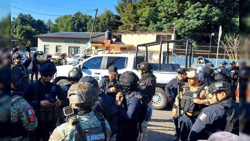 Matan a policía y un civil en ataque en la Presidencia Municipal de Tingüindín, Michoacán 