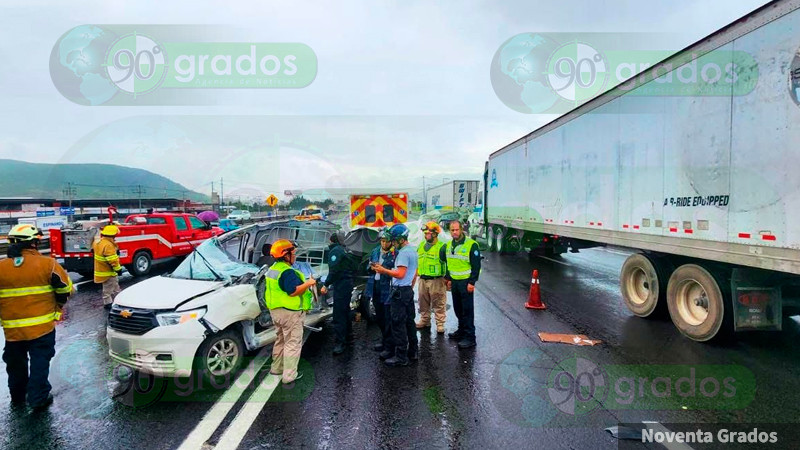 Trágico choque en la autopista 57  