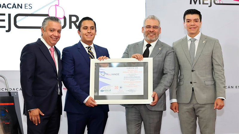 Recibe Bedolla certificación histórica por proceso del gasto público de Michoacán 