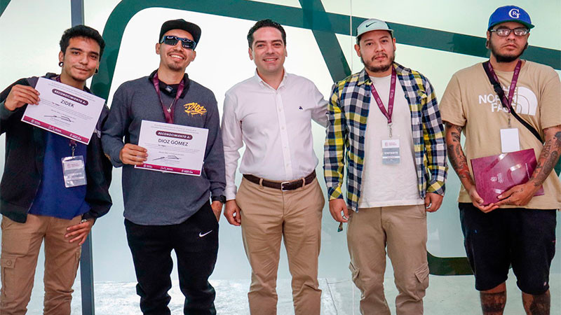 Paso Catrinas se viste de arte, SCOP entrega reconocimientos a artistas urbanos 