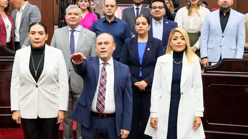 Toma protesta Marco Antonio Bravo como Auditor Superior de Michoacán 