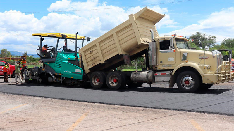 Inicia la rehabilitación del tramo carretero San José Cuaro–Tupátaro en Huandacareo, Michoacán 